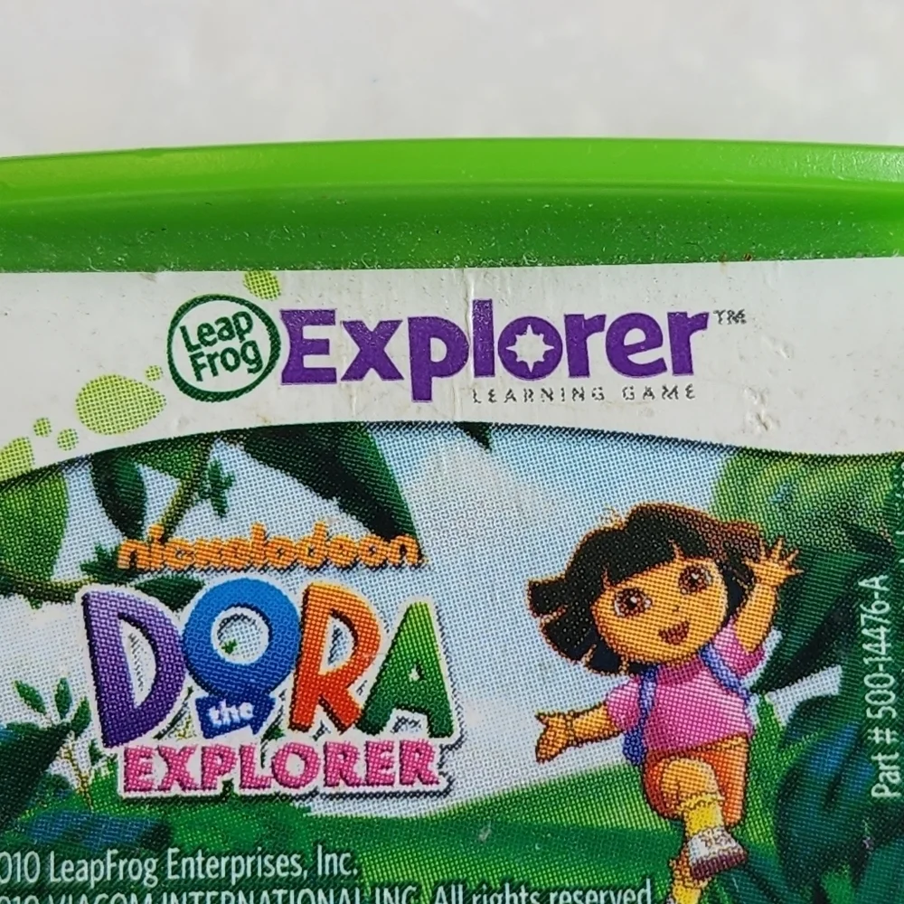 Leap Frog Explorer Dora the Explorer game cartridge